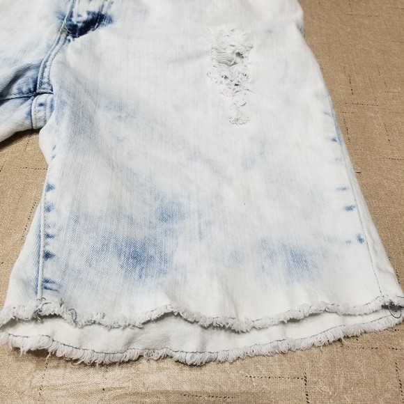 Carbon Men Jean Shorts Blue Size 32 Denim Distressed Frayed Hems Light Wash - Picture 8 of 8